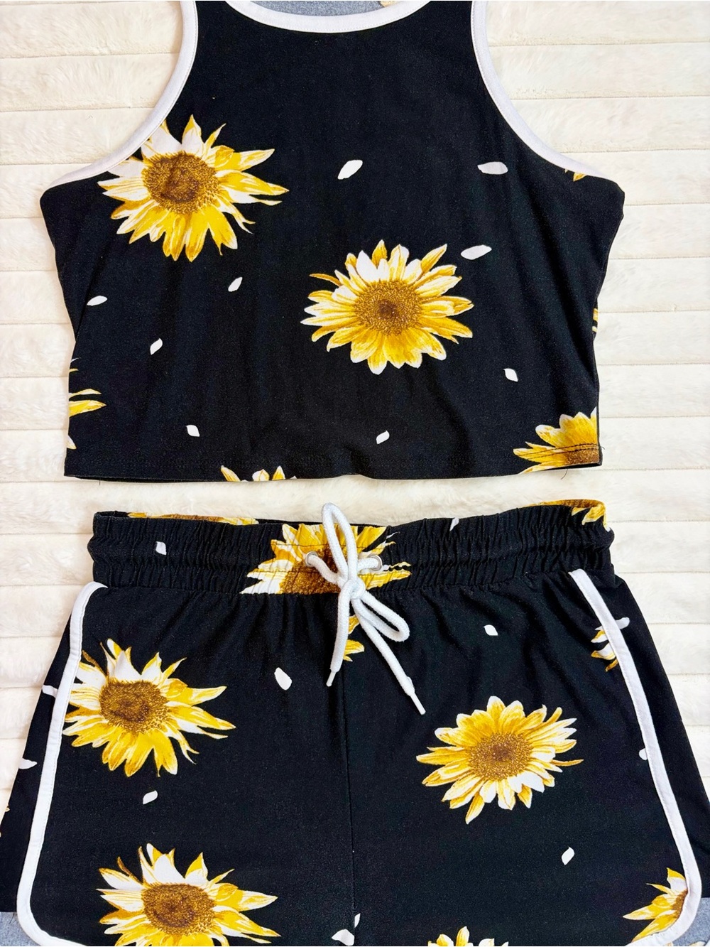 Sunflower Print Black Crop Tank & Shorts Set Size M Soft - Picture 5 of 5